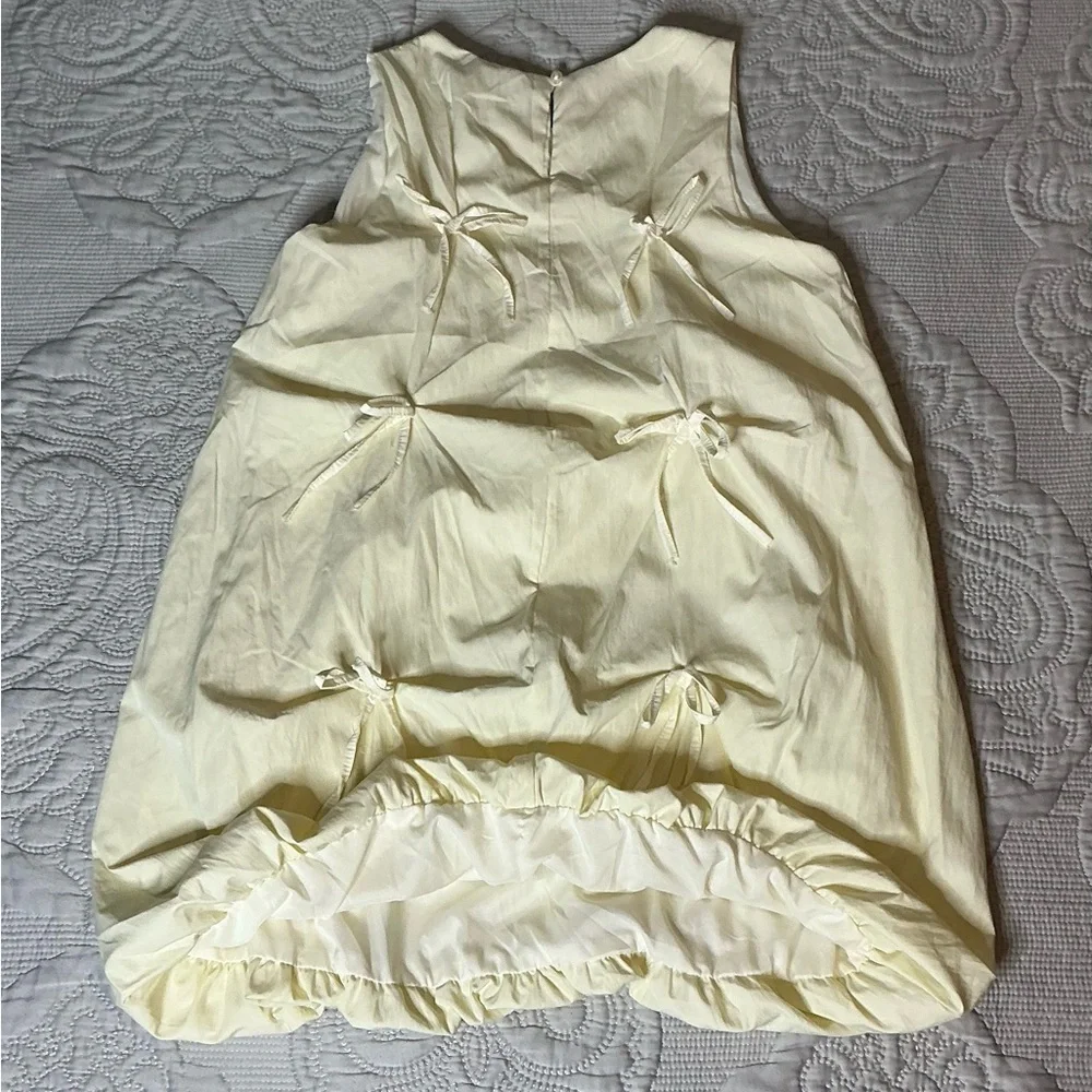 Cream Sheath Dress with Crew Neck for Cocktail Events
